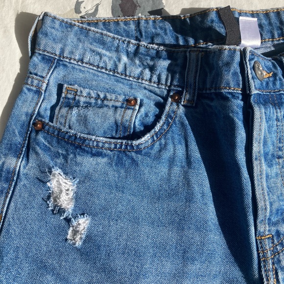 H&M Ripped Skinny Jeans - Picture 5 of 14